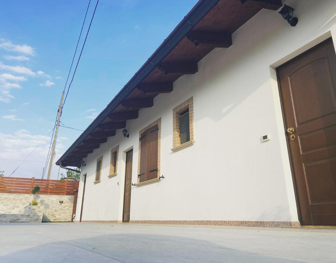 Bed & Breakfast Memory Bed & Breakfast Canzano Екстериор снимка